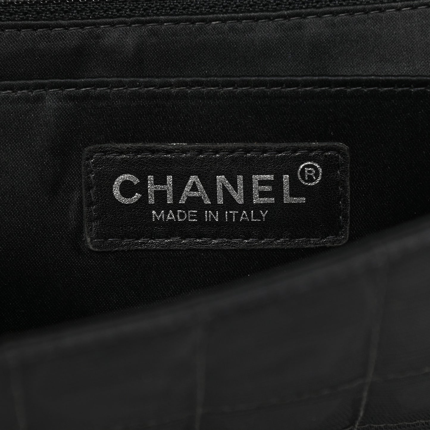 Nylon Medium Travel Flap Black
