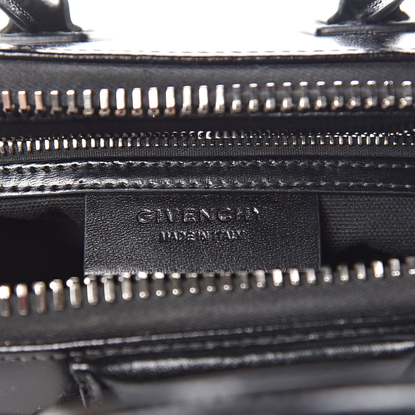 Shiny Lord Calfskin Mini Antigona Black