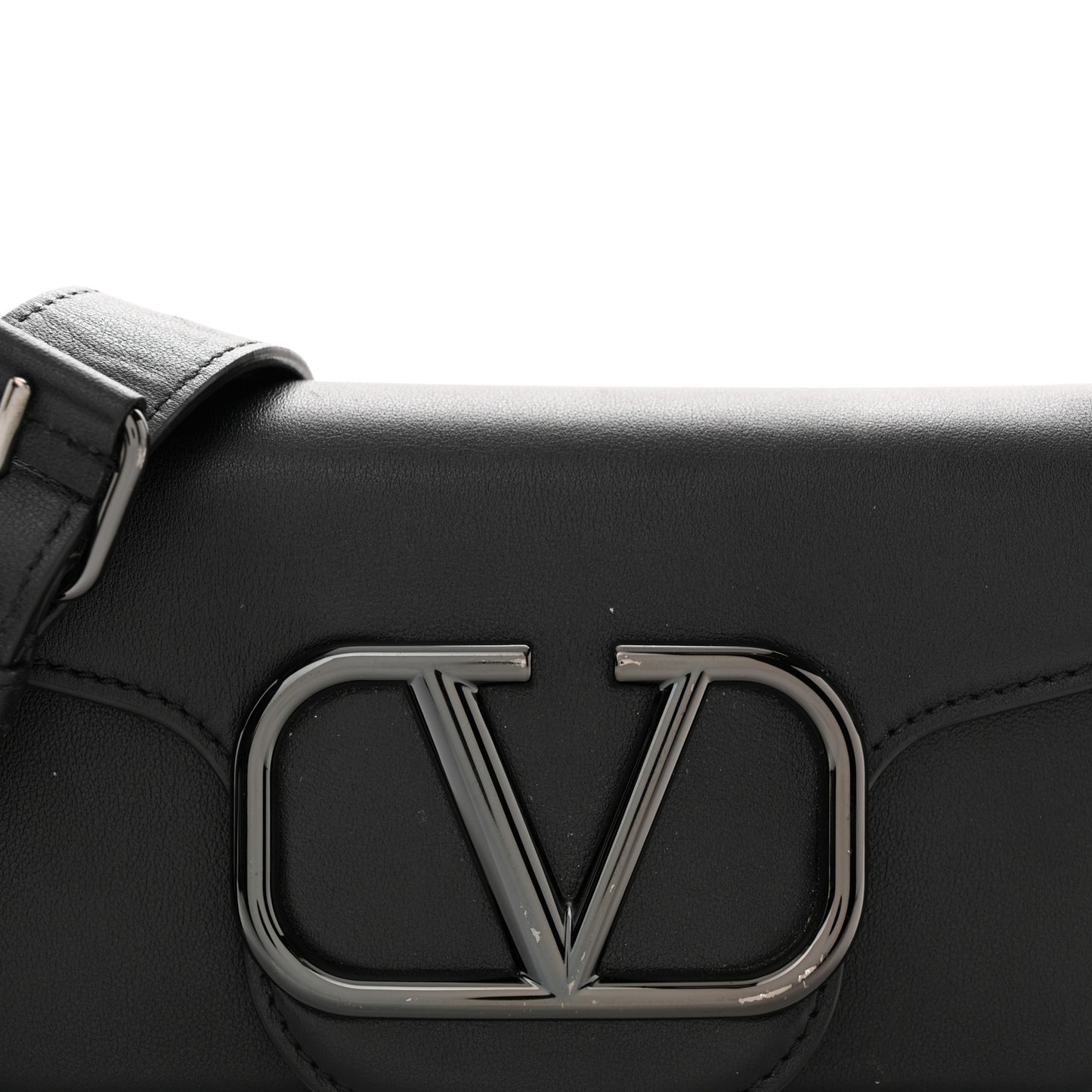 Calfskin Monochrome Vlogo Mini Loco Shoulder Bag Black