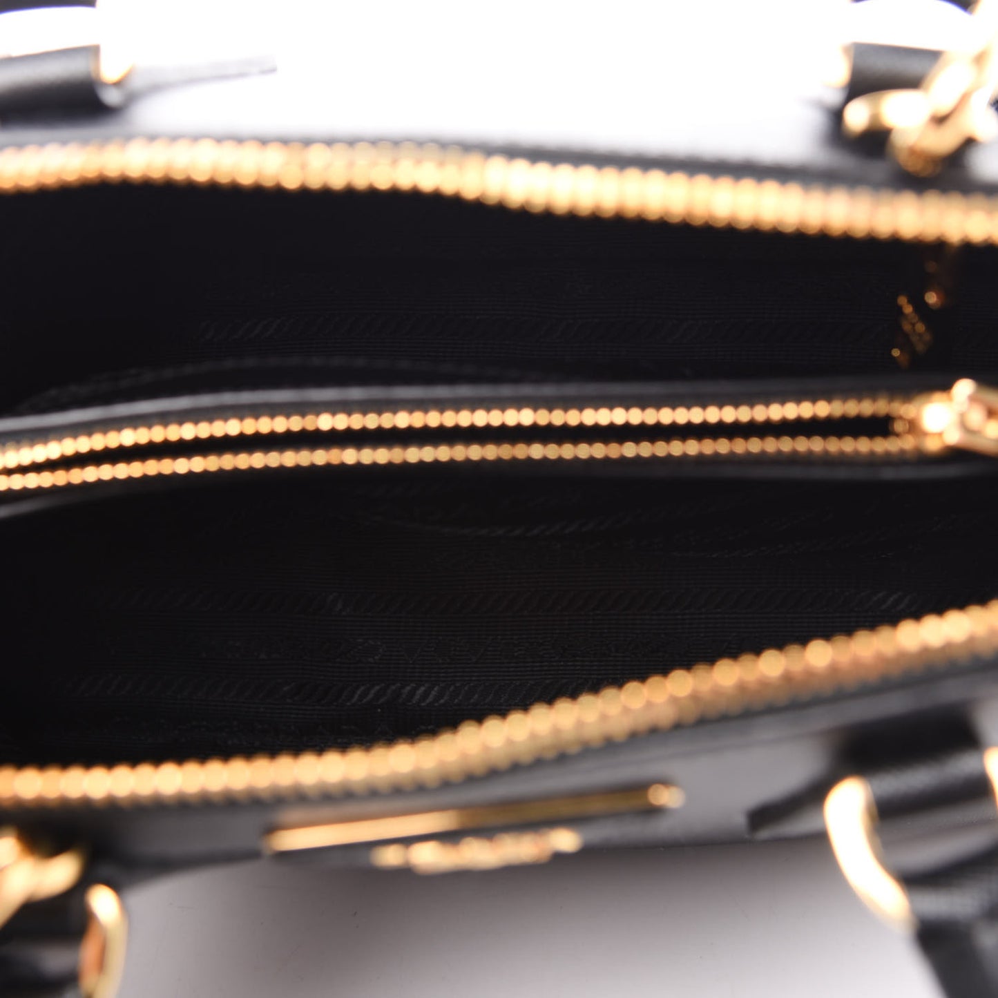 Saffiano Lux Small Promenade Tote Black