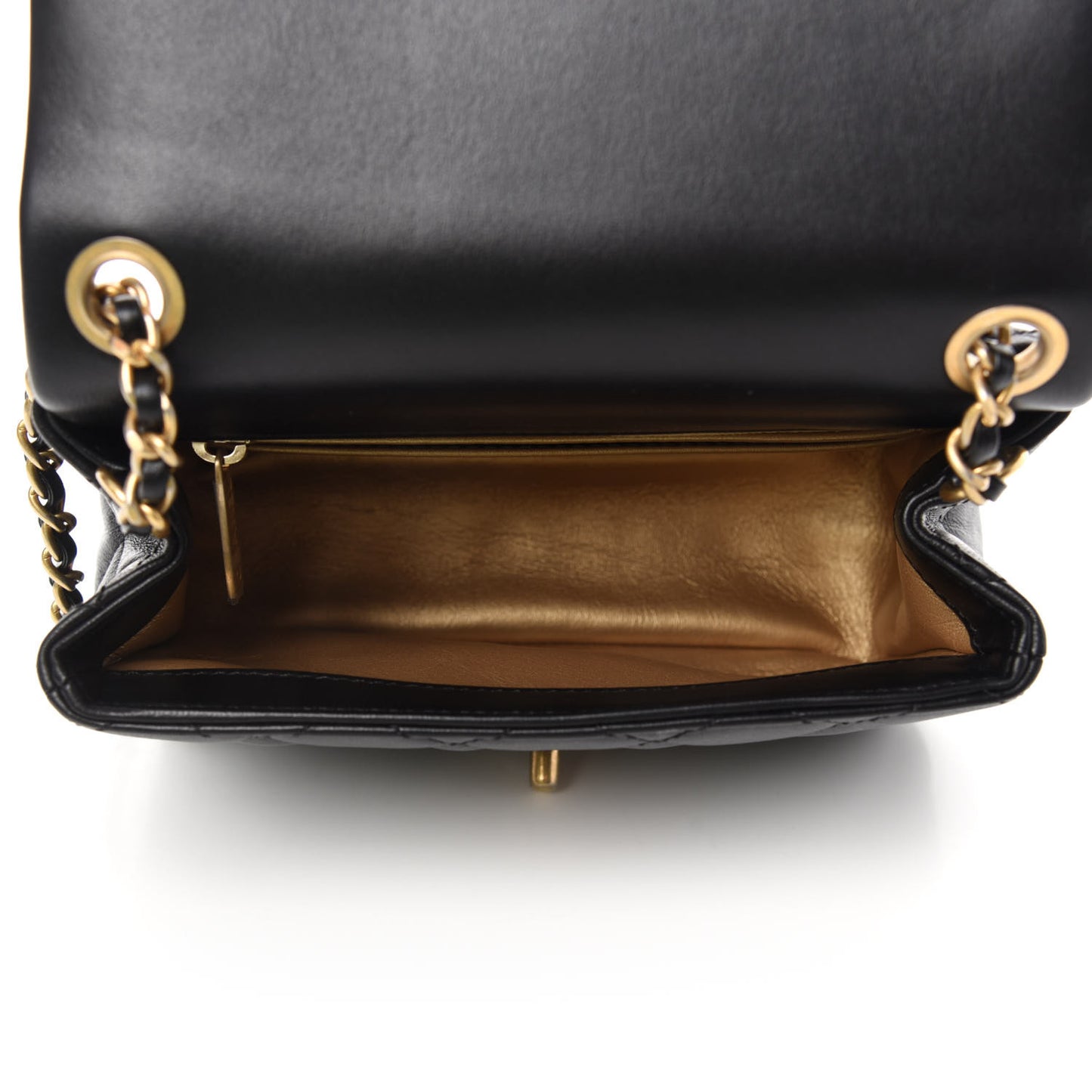 Lambskin Quilted Mini Pearl Crush Flap Black