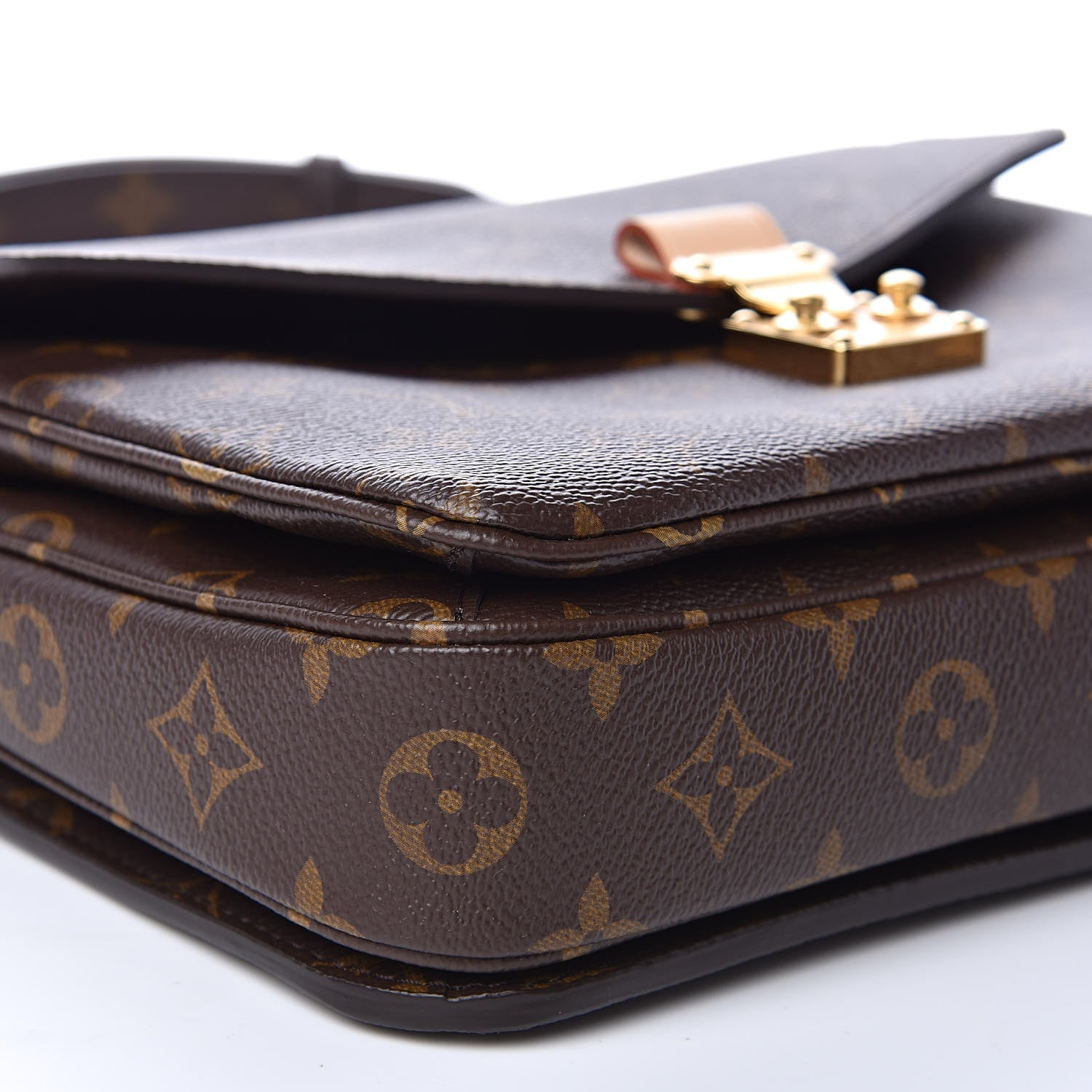 Louis Vuitton Monogram Pochette Metis 8 of 10