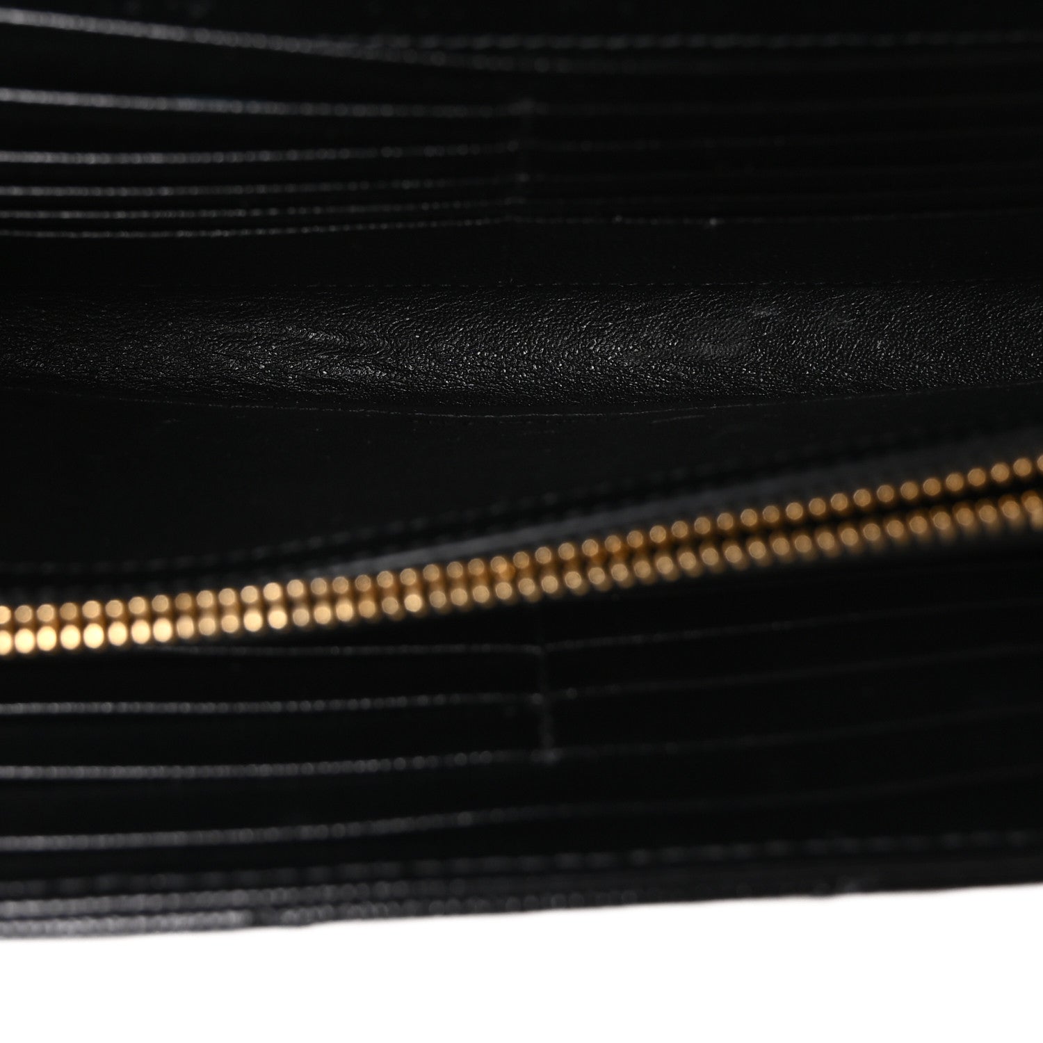 Saint Laurent Grain De Poudre Matelasse Chevron Monogram Chain Wallet Black 5 of 9