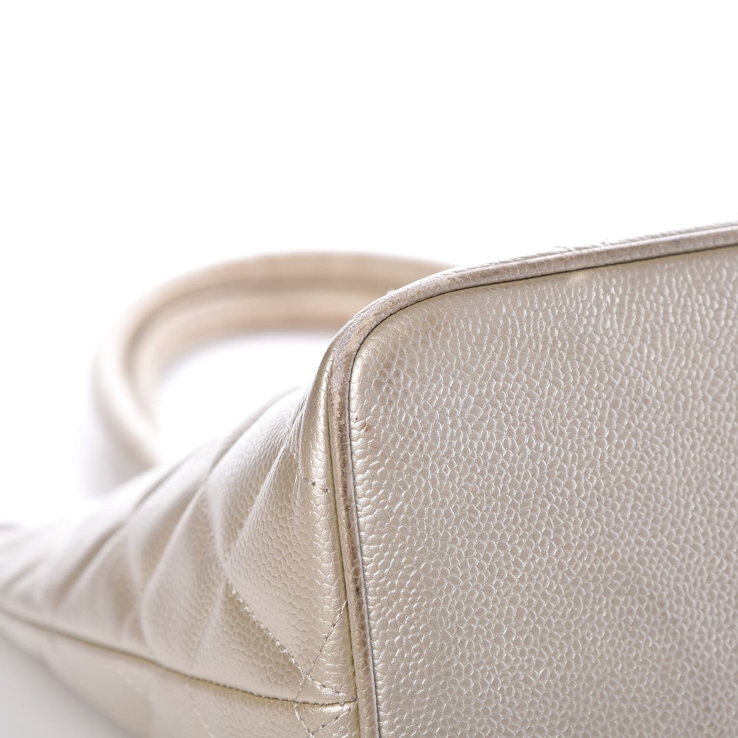 Caviar Quilted Medallion Tote Pearl