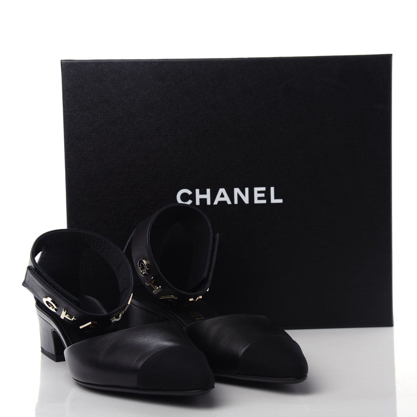 Lambskin Grosgrain Cap Toe Logo Ankle Strap Pumps 37.5 Black