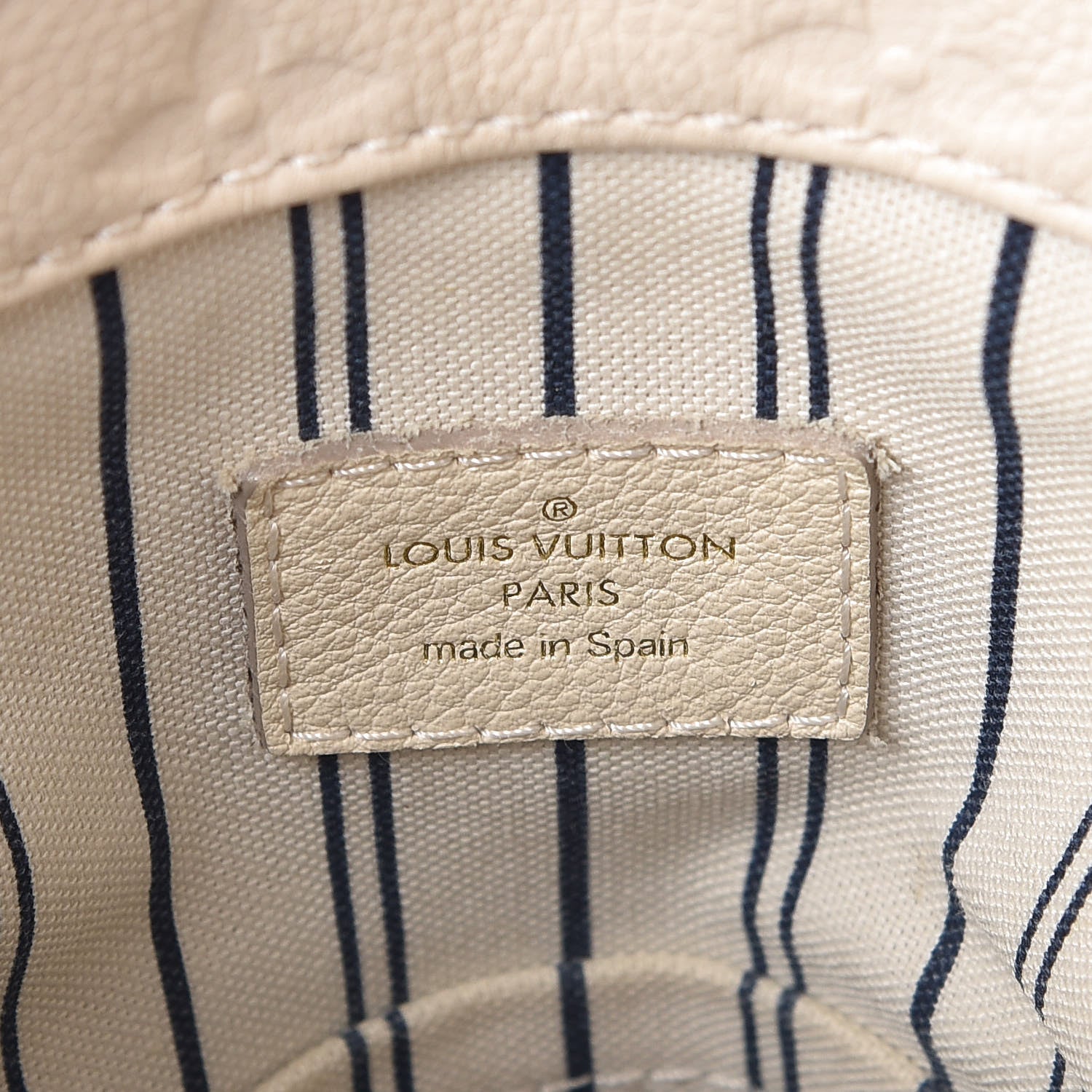 Louis Vuitton Empreinte Artsy MM Neige 6 of 17