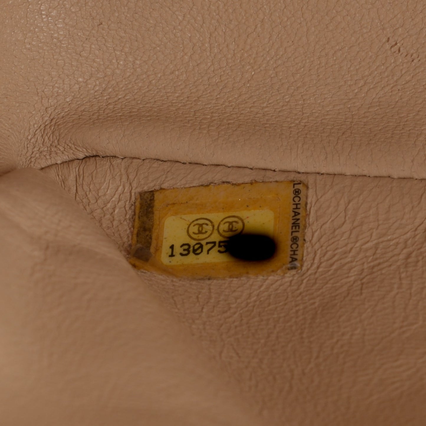 Caviar Quilted Jumbo Single Flap Beige