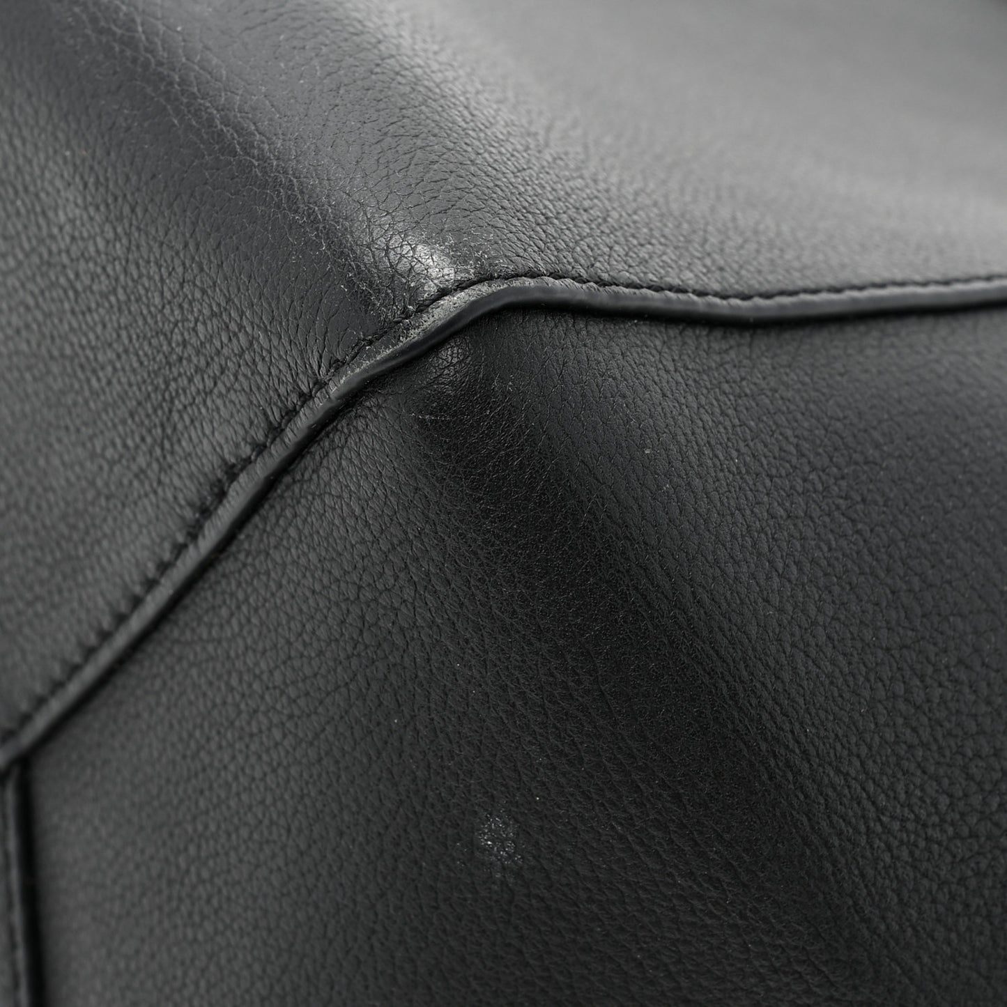 Calfskin Lockme Cabas Black