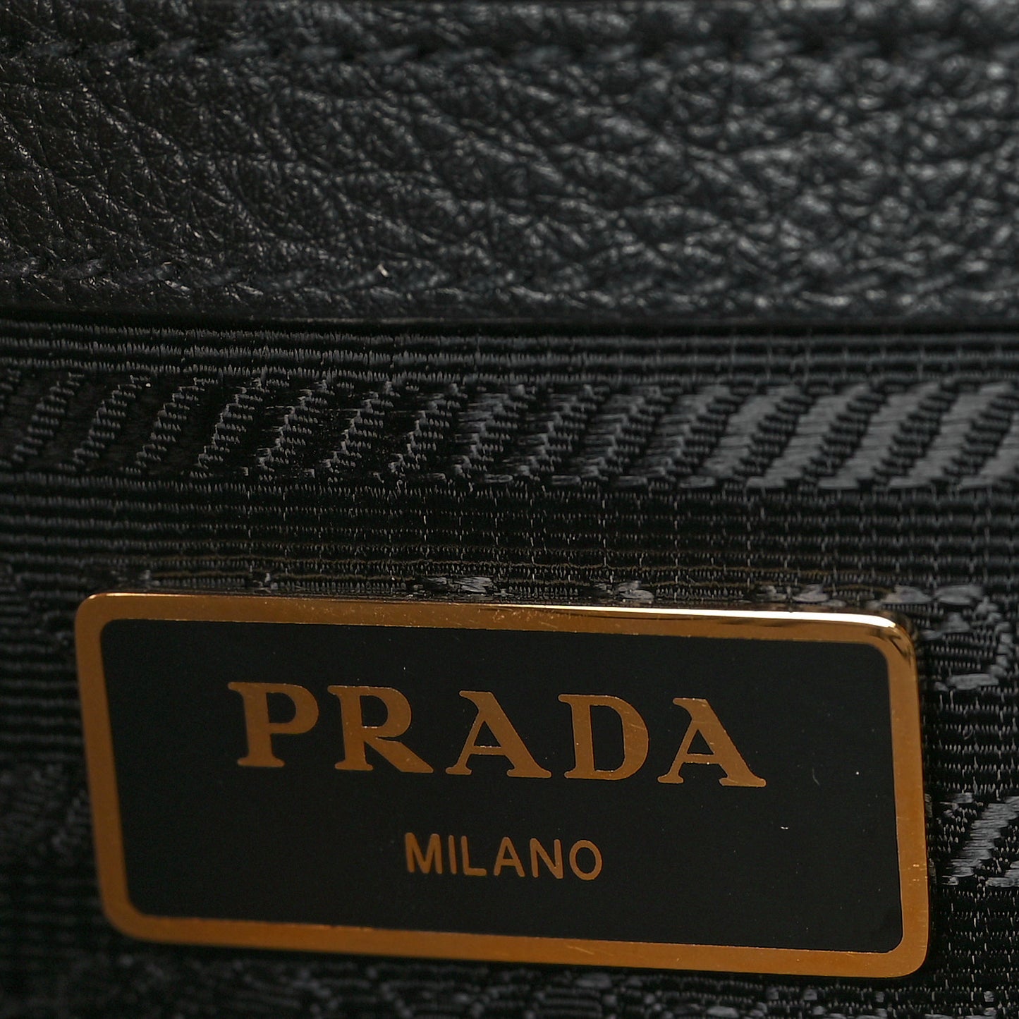 Vitello Phenix Tote Bag Black