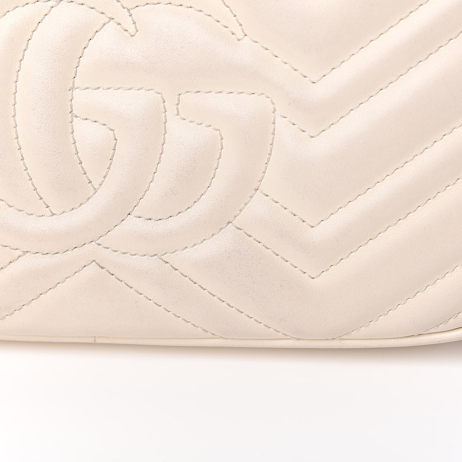 Gucci Calfskin Matelasse Small GG Marmont Chain Shoulder Bag White 13 of 15