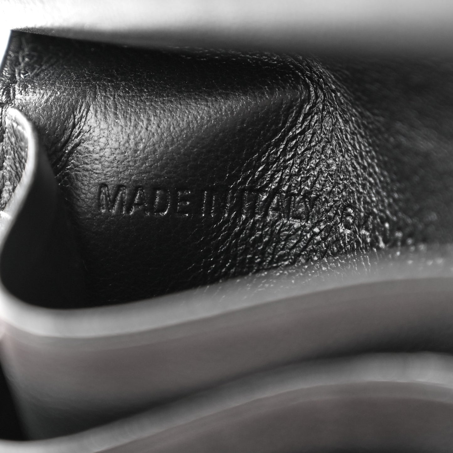 Calfskin Neo Classic Wallet Black