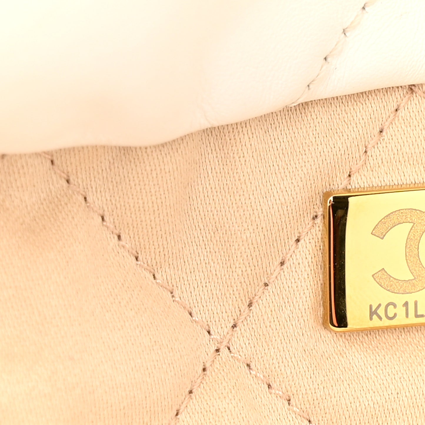 Shiny Calfskin Quilted Large Chanel 22 White