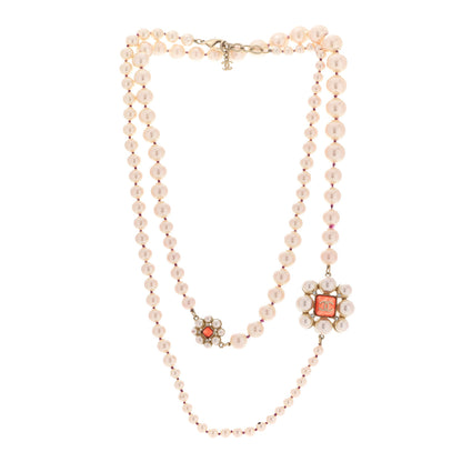 Chanel Pearl Crystal Gripoix CC Long Necklace Gold Pearly White Red 3 of 6