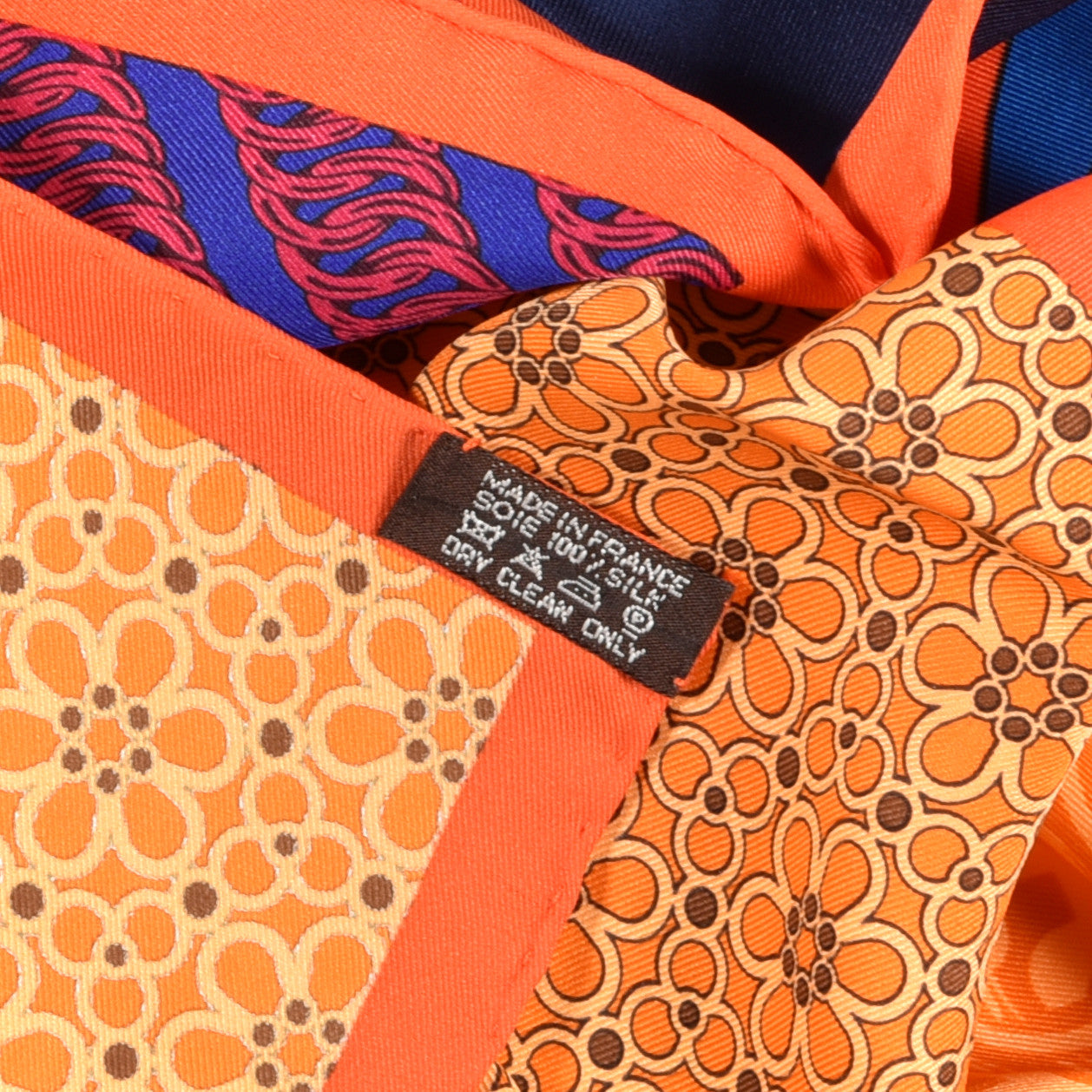 Silk Carre en Cravates Scarf 70