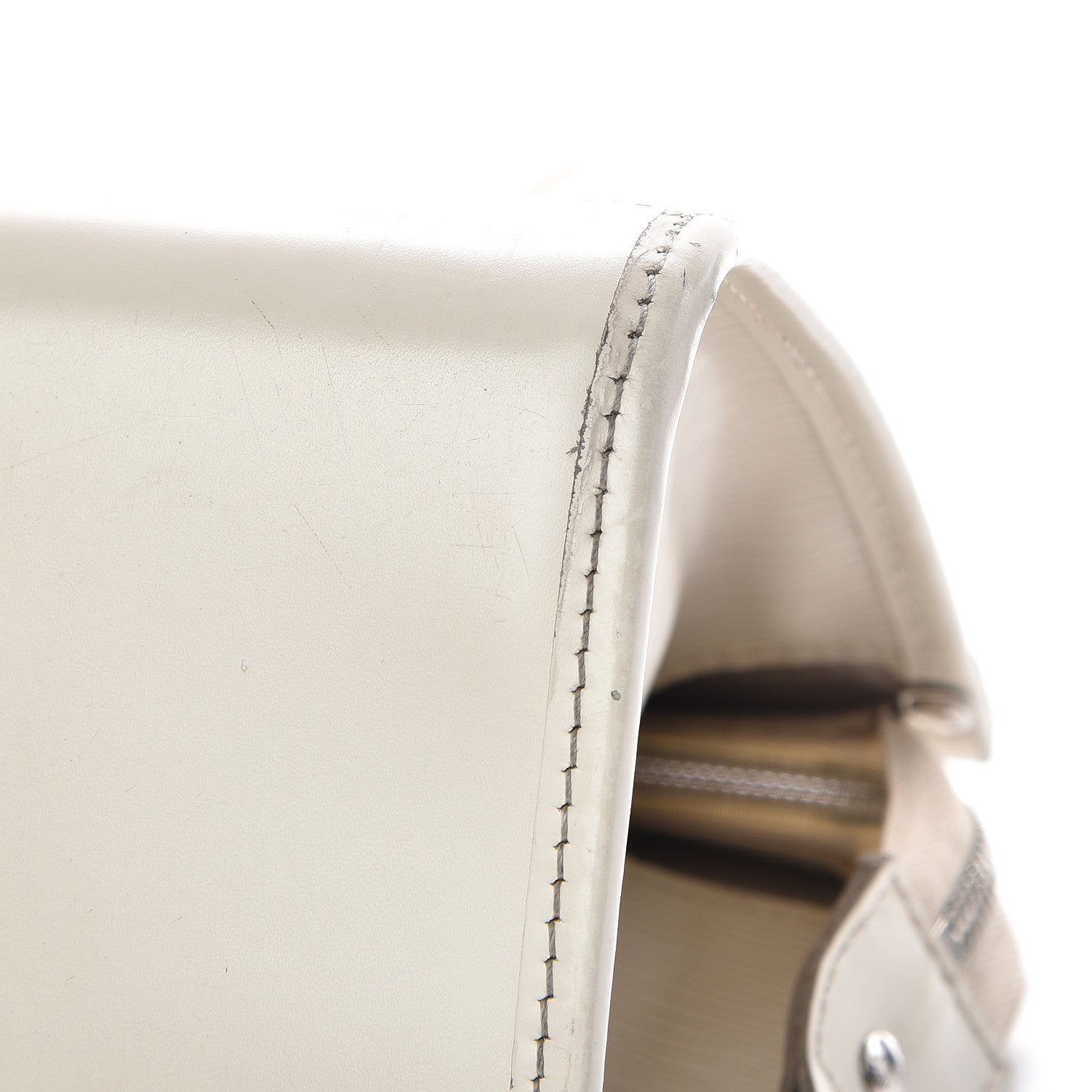 Louis Vuitton Epi Madeleine PM Ivory 21 of 23