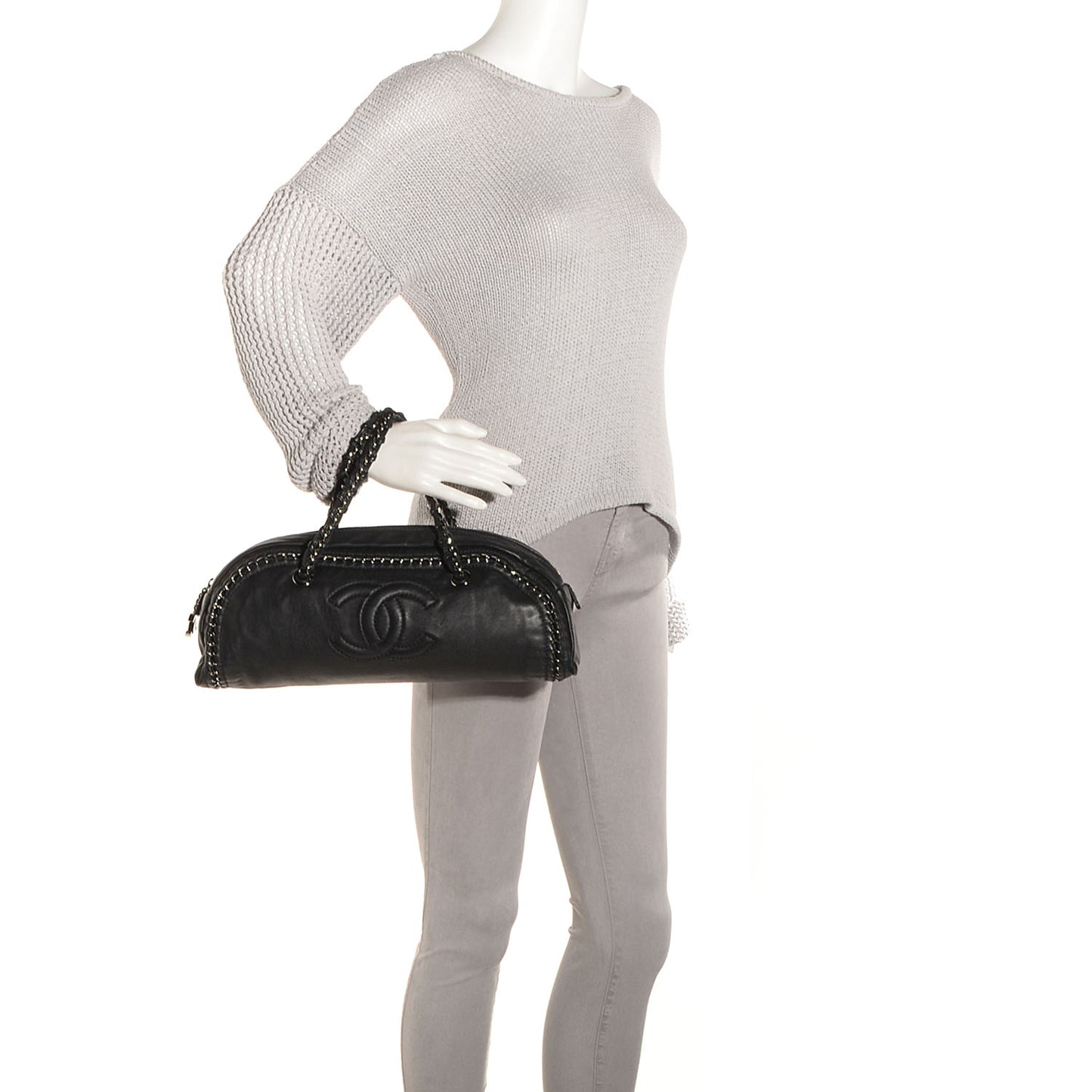 Smooth Calfskin Luxe Ligne Petit Bowler Black