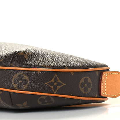 Louis Vuitton Monogram Croissant PM 9 of 9