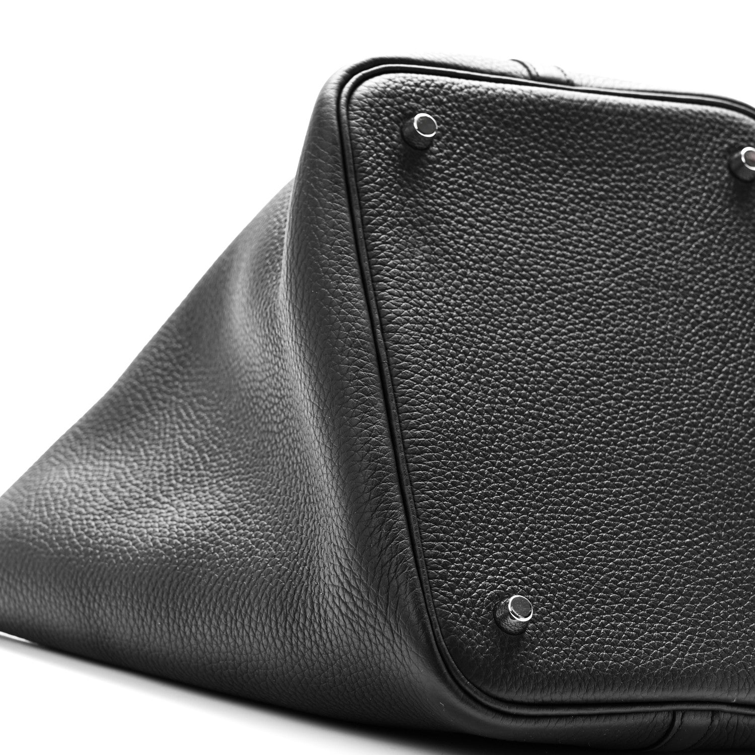Hermes Taurillon Clemence Picotin Lock 22 MM  Black 9 of 10