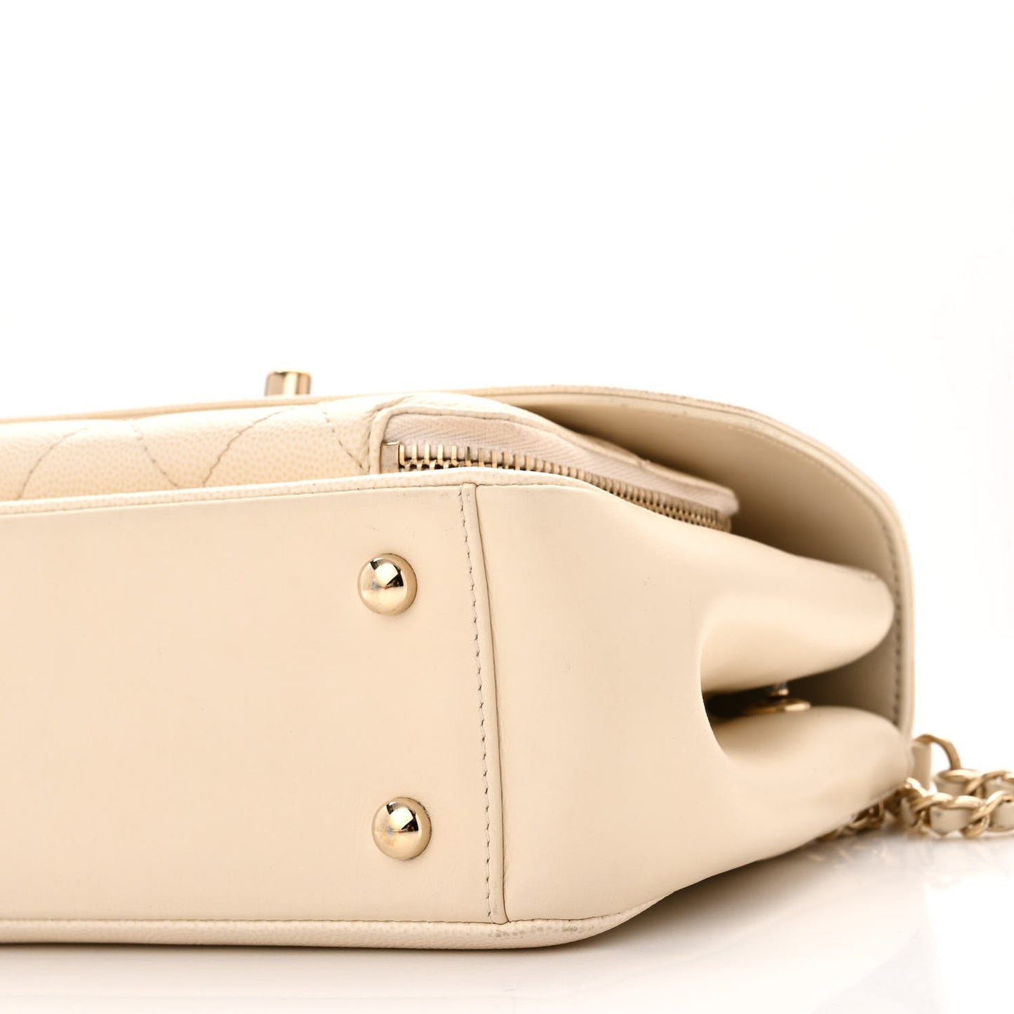 Caviar Quilted Small Business Affinity Flap White