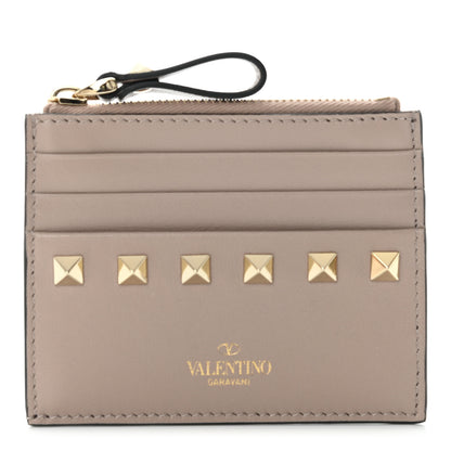 Valentino Garavani Vitello Rockstud Card Holder With Zipper Poudre 1 of 8