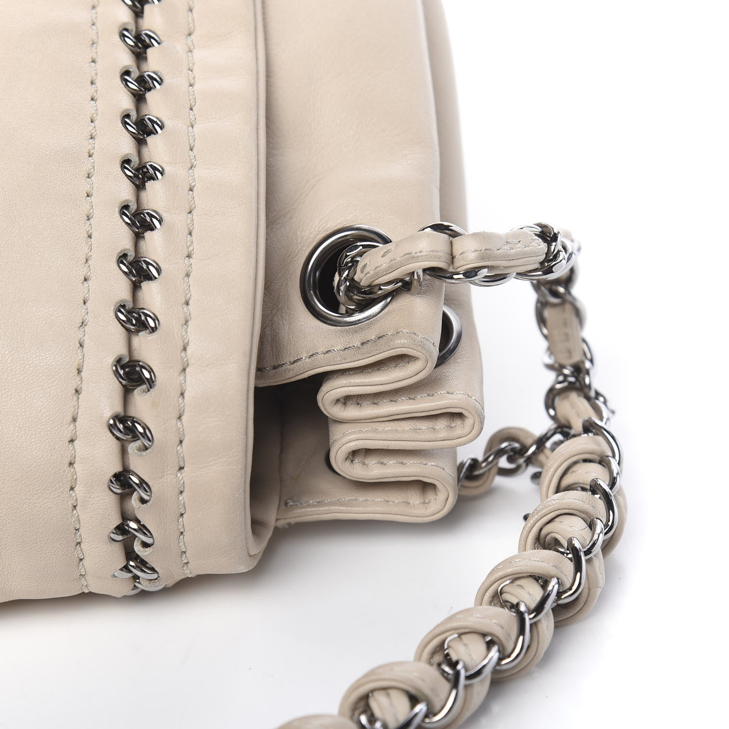 Chanel Smooth Calfskin Luxe Ligne Flap Light Beige 9 of 15