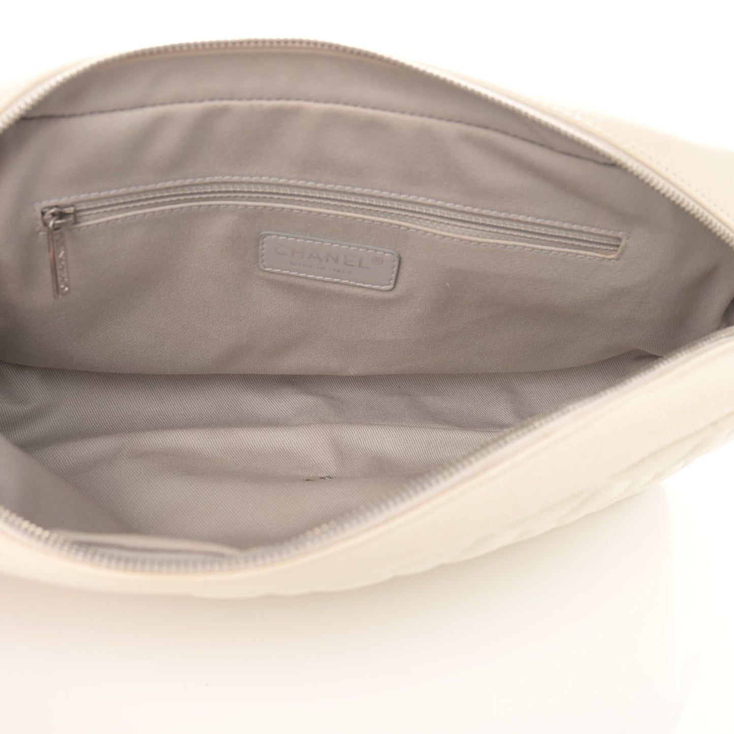Caviar Quilted Jumbo Easy Flap Dark White
