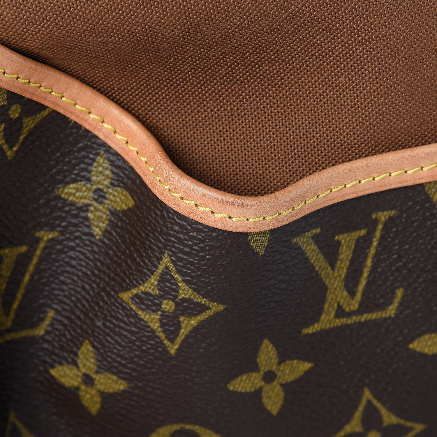 Louis Vuitton Monogram Saumur 30 18 of 30