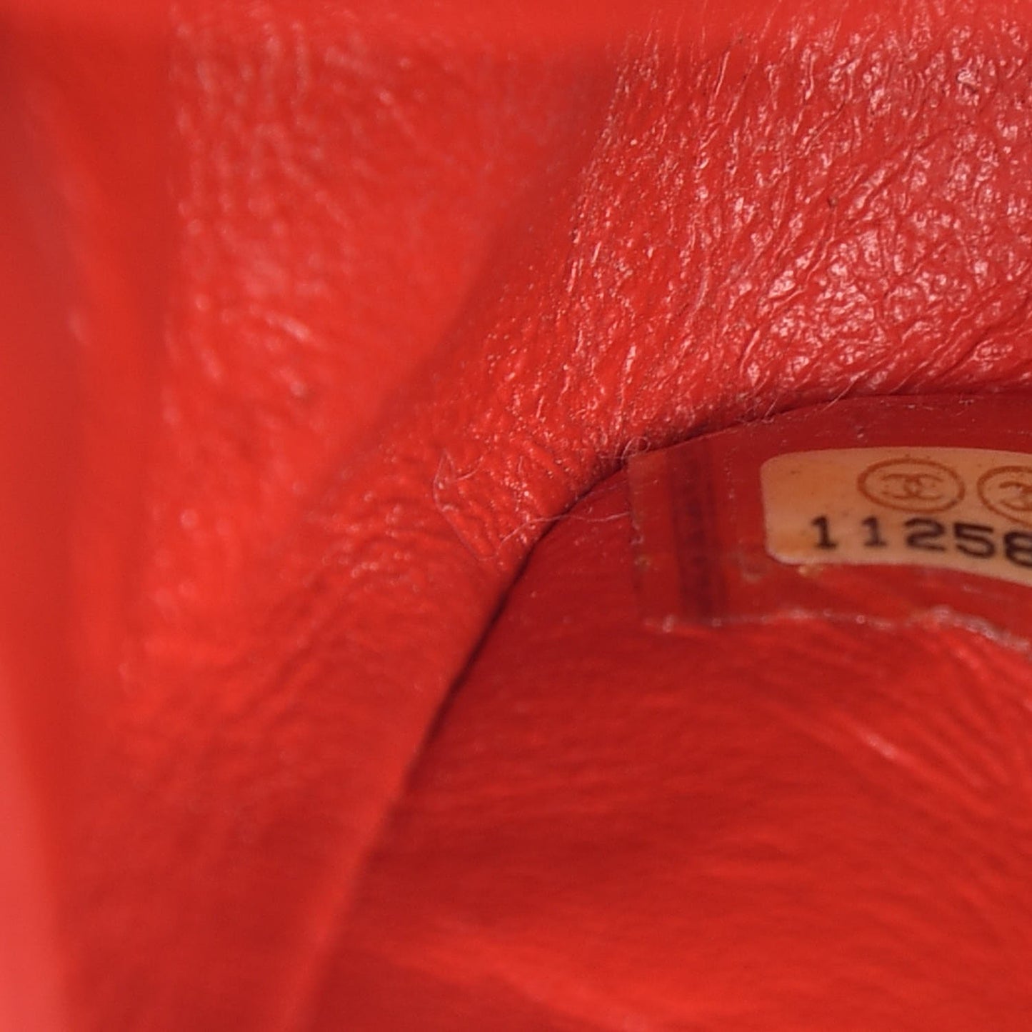 Lambskin Perforated Medium Double Flap Red