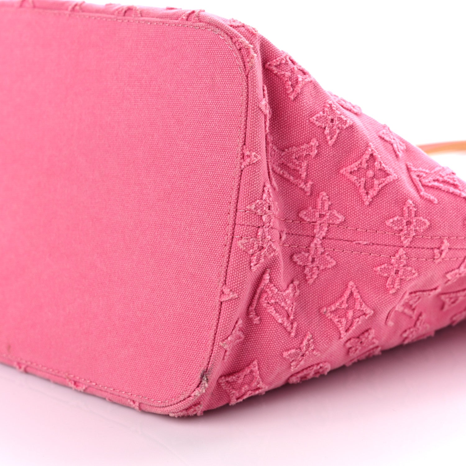 Louis Vuitton Monogram Denim Neverfull MM Rose 11 of 17