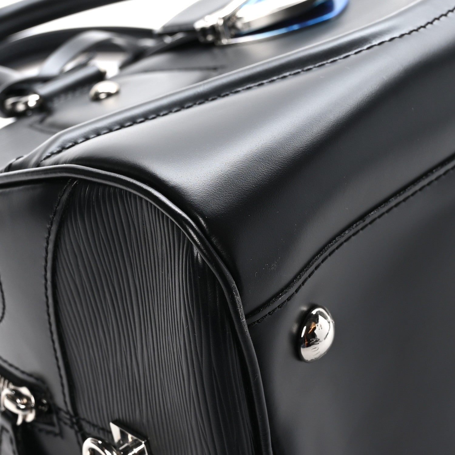 Louis Vuitton Epi Bowling Montaigne GM Black 7 of 10