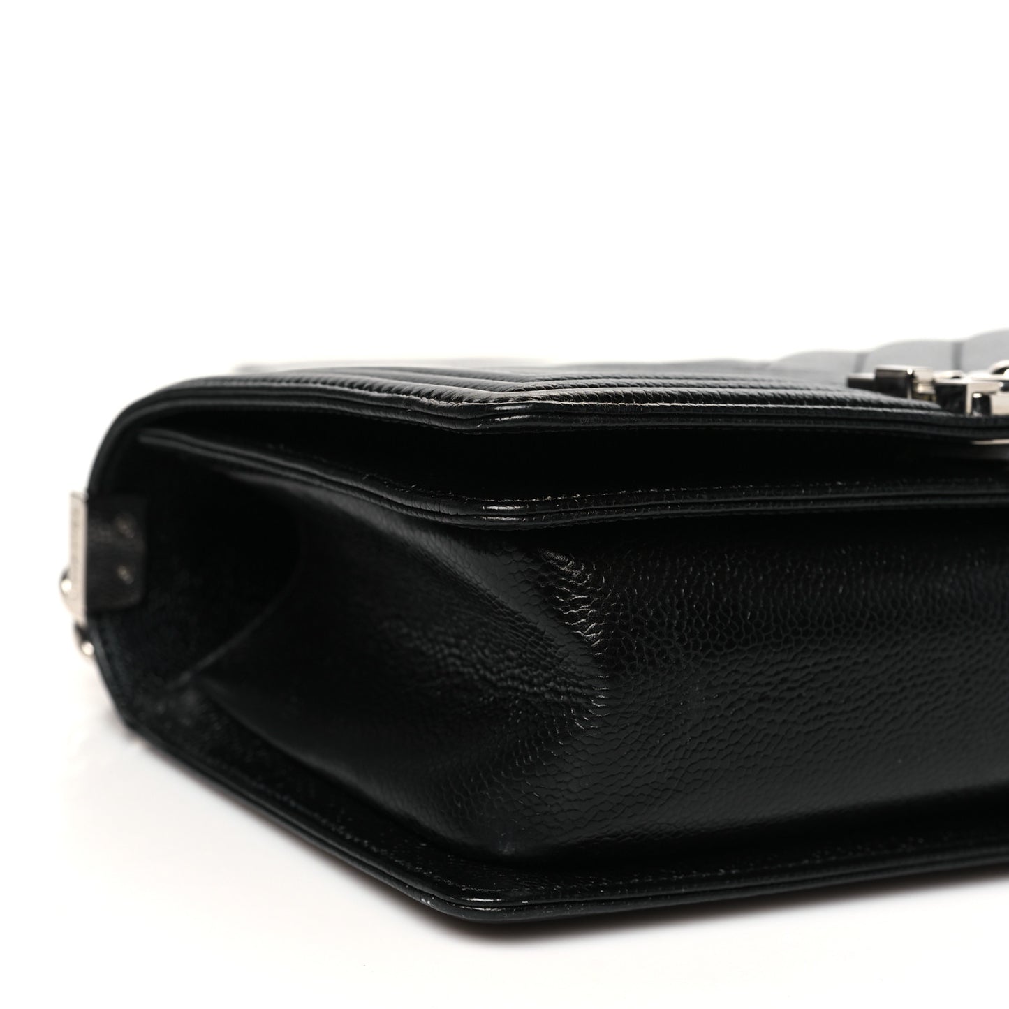 Caviar Chevron Quilted Medium Boy Flap Black