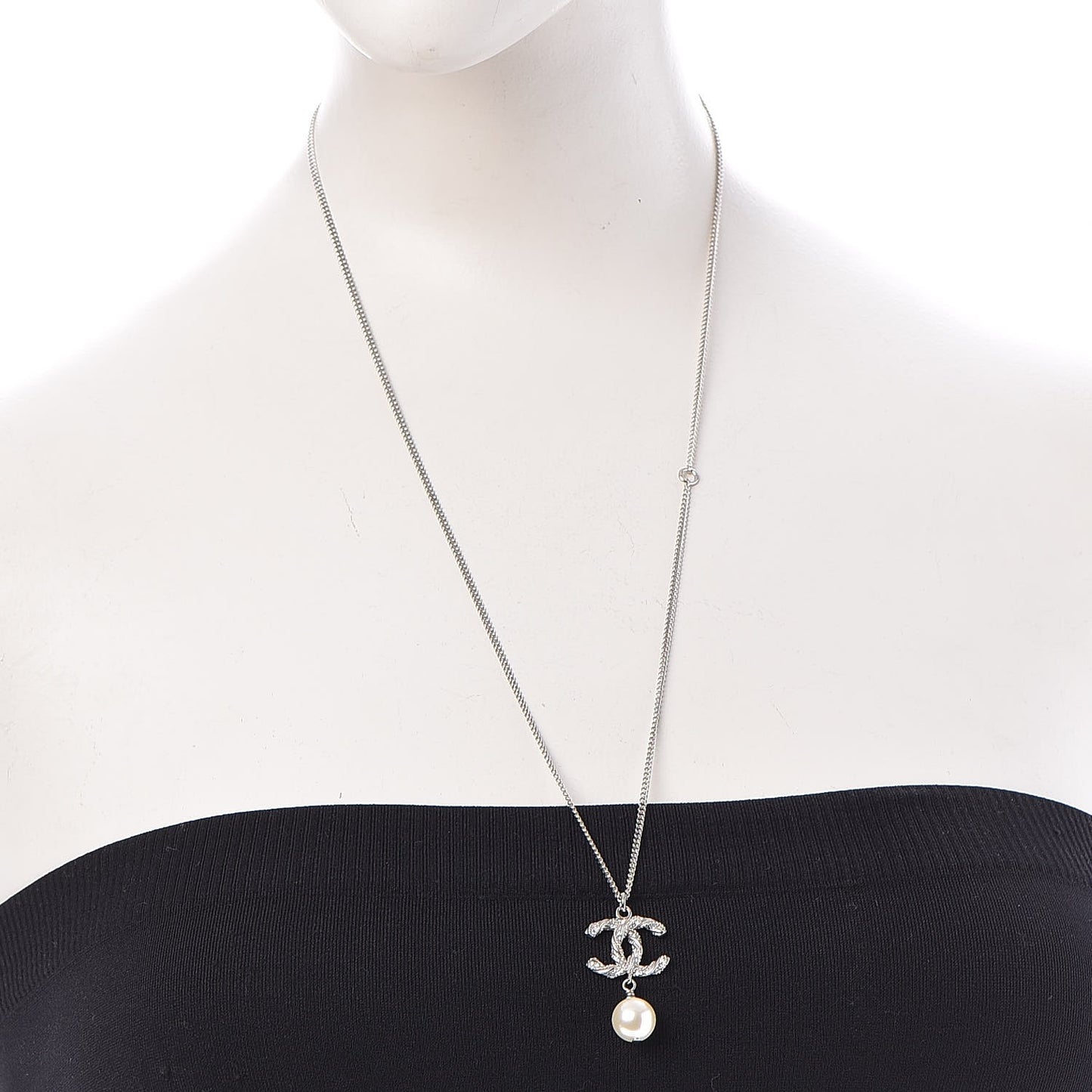 Pearl Crystal Twisted CC Necklace Silver