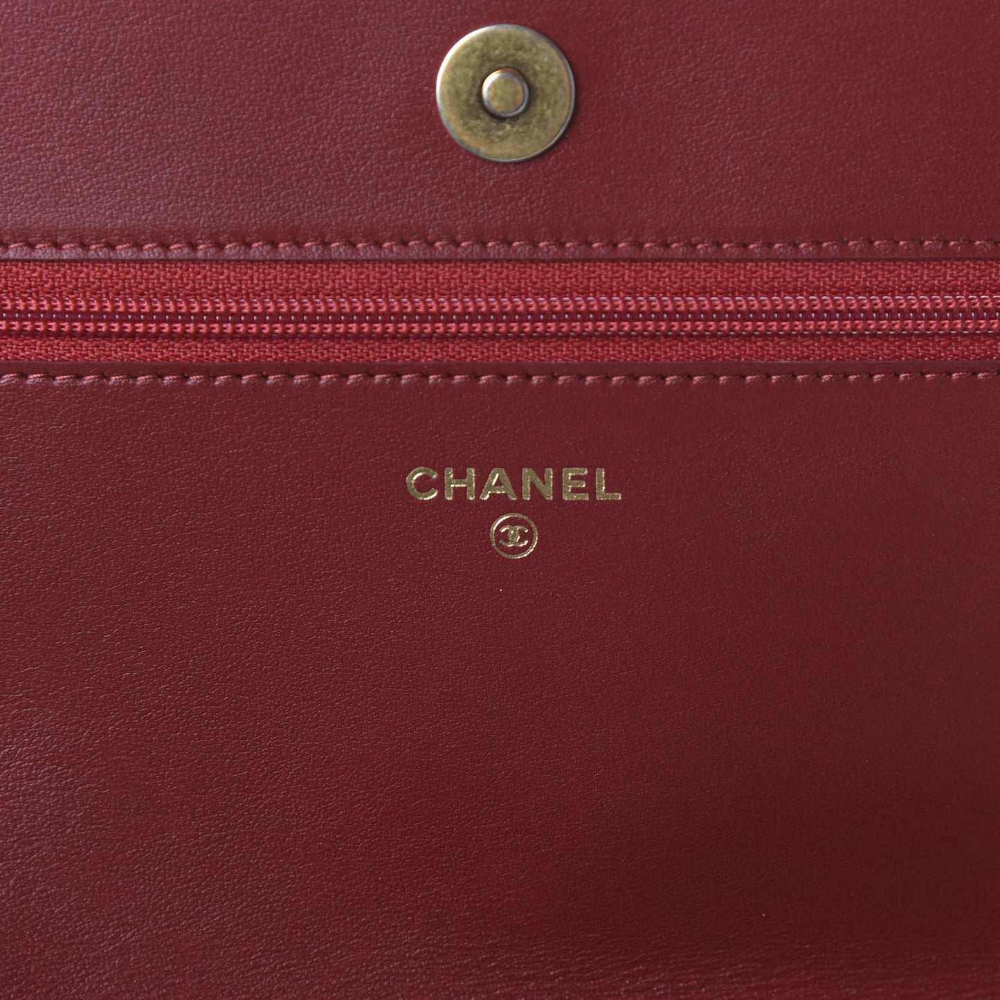 Caviar Quilted Boy Wallet On Chain WOC Red
