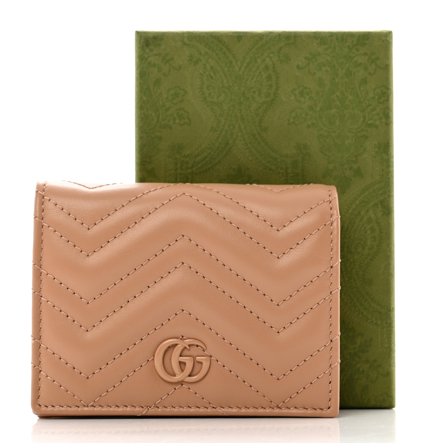 Calfskin Matelasse Monochrome GG Marmont Card Case Wallet Camelia