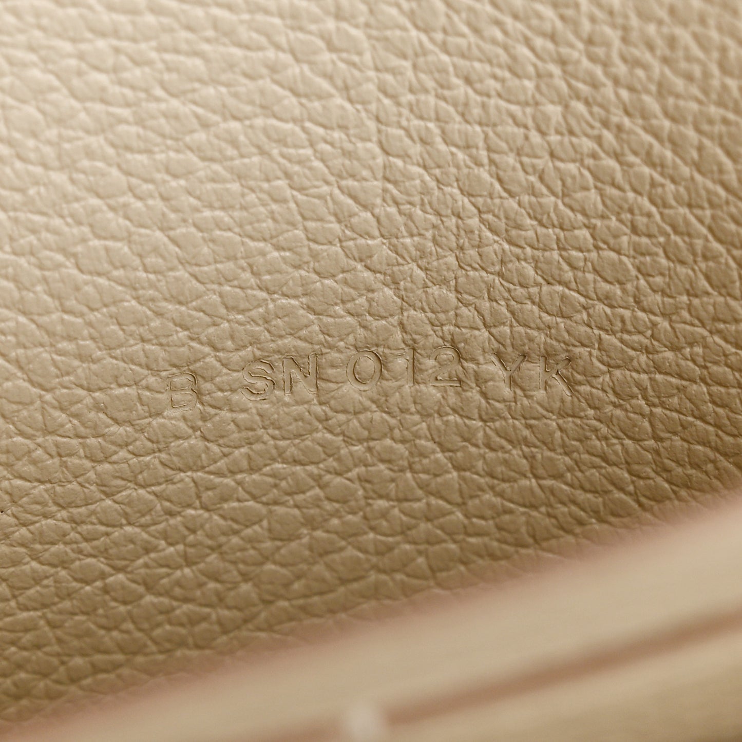 Evercolor Constance Wallet To Go Beton