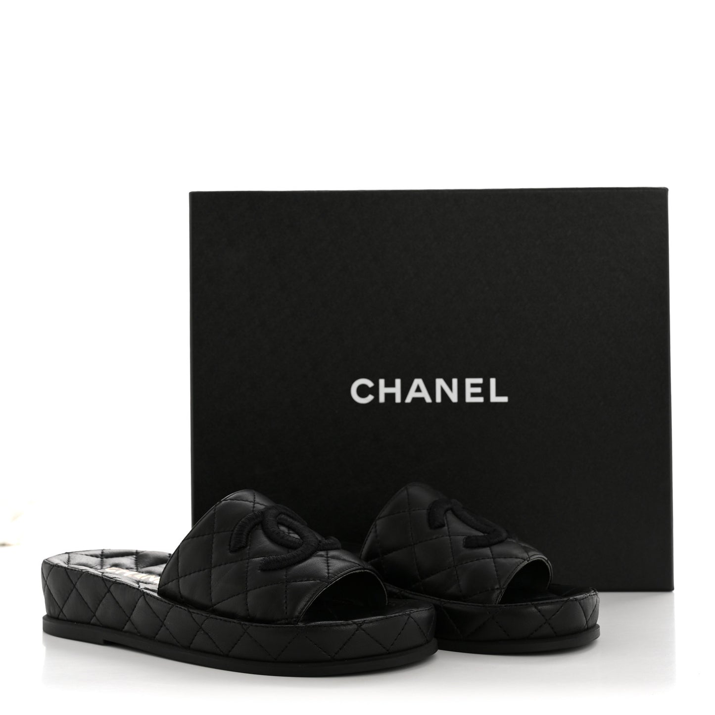 Lambskin Quilted CC Mules Sandals 35 Black