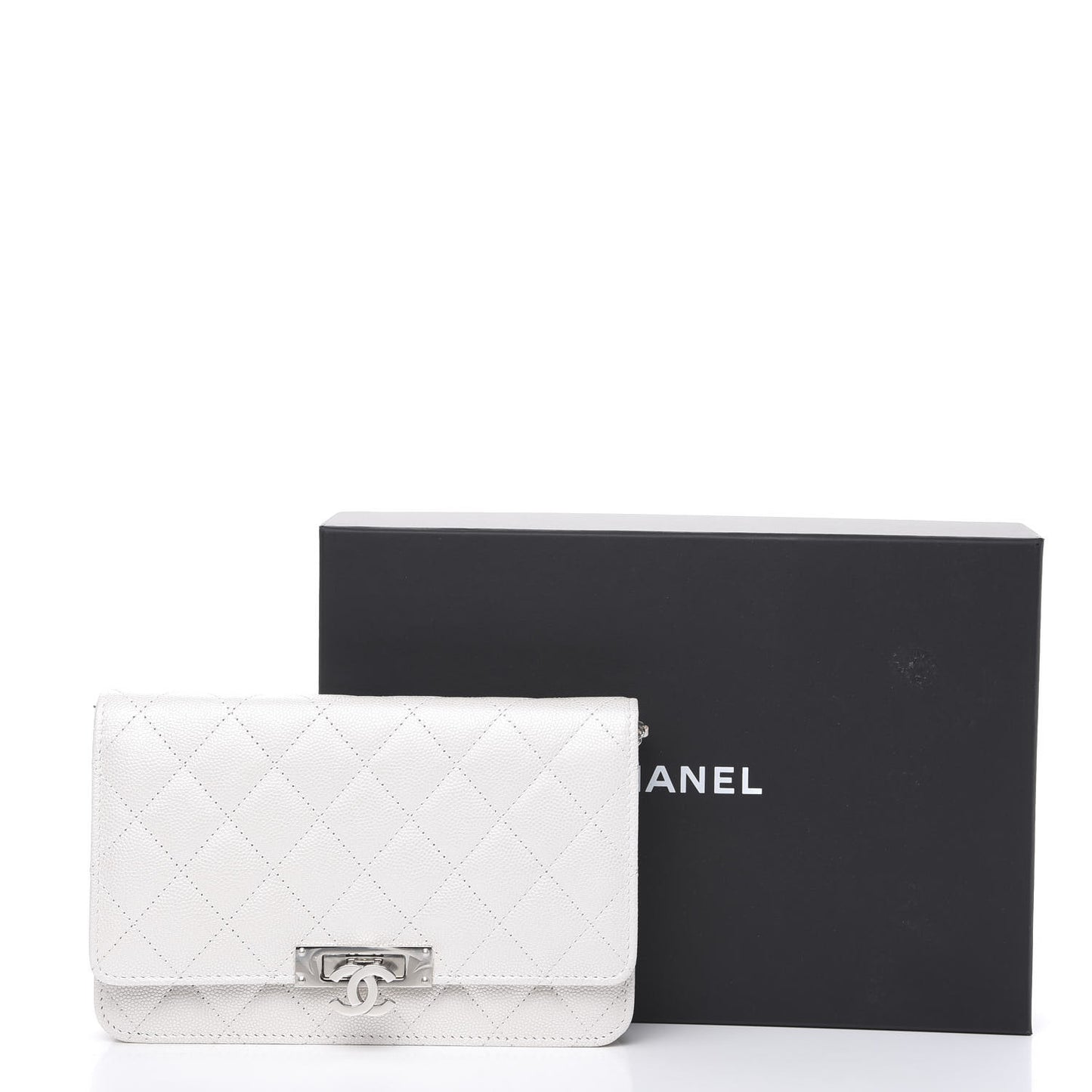 Iridescent Caviar Quilted Golden Class Wallet On Chain WOC White