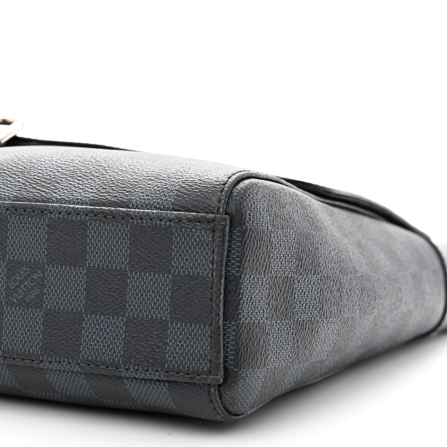 Damier Cobalt Newport Messenger MM