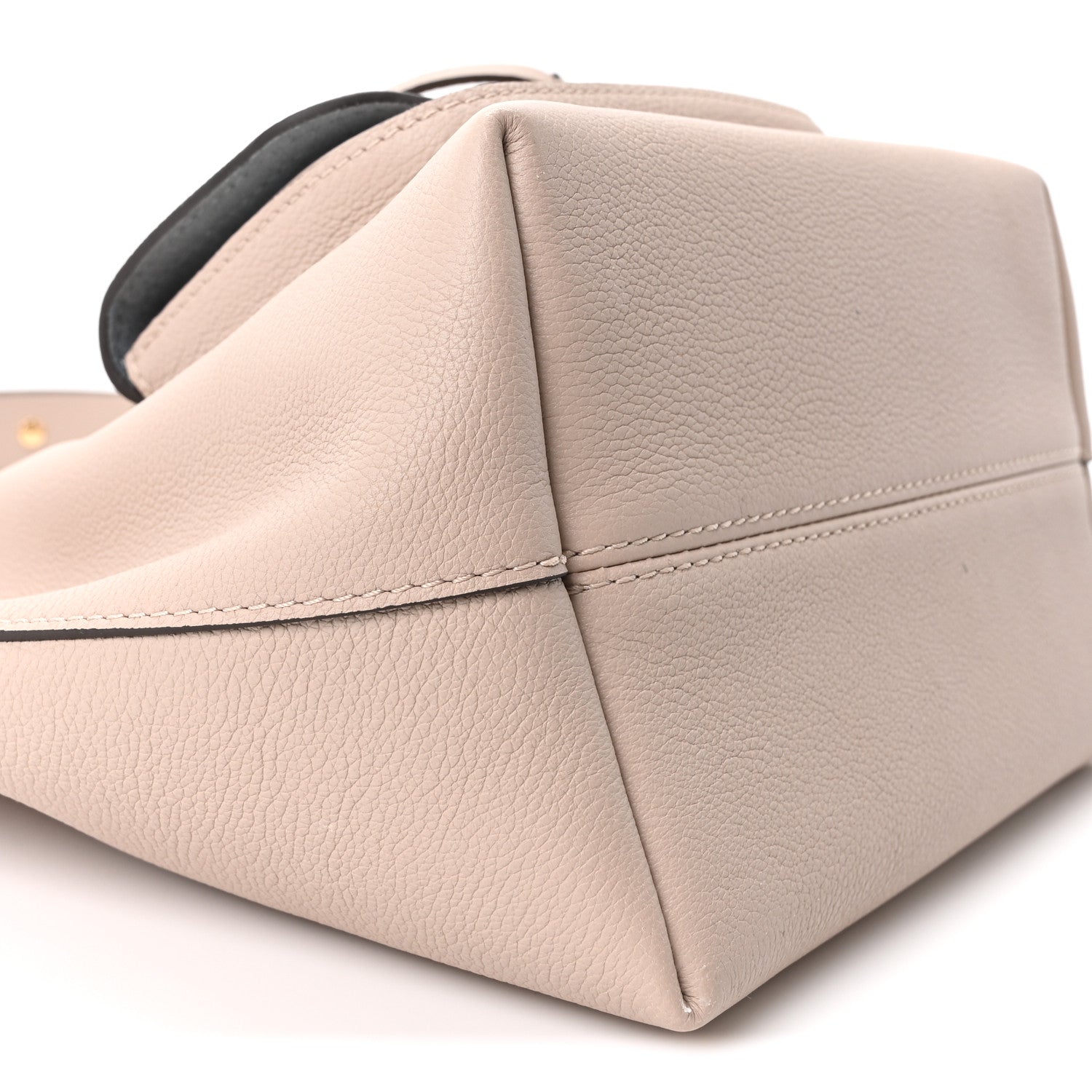 Louis Vuitton Calfskin Lockme Bucket MM Greige 8 of 9
