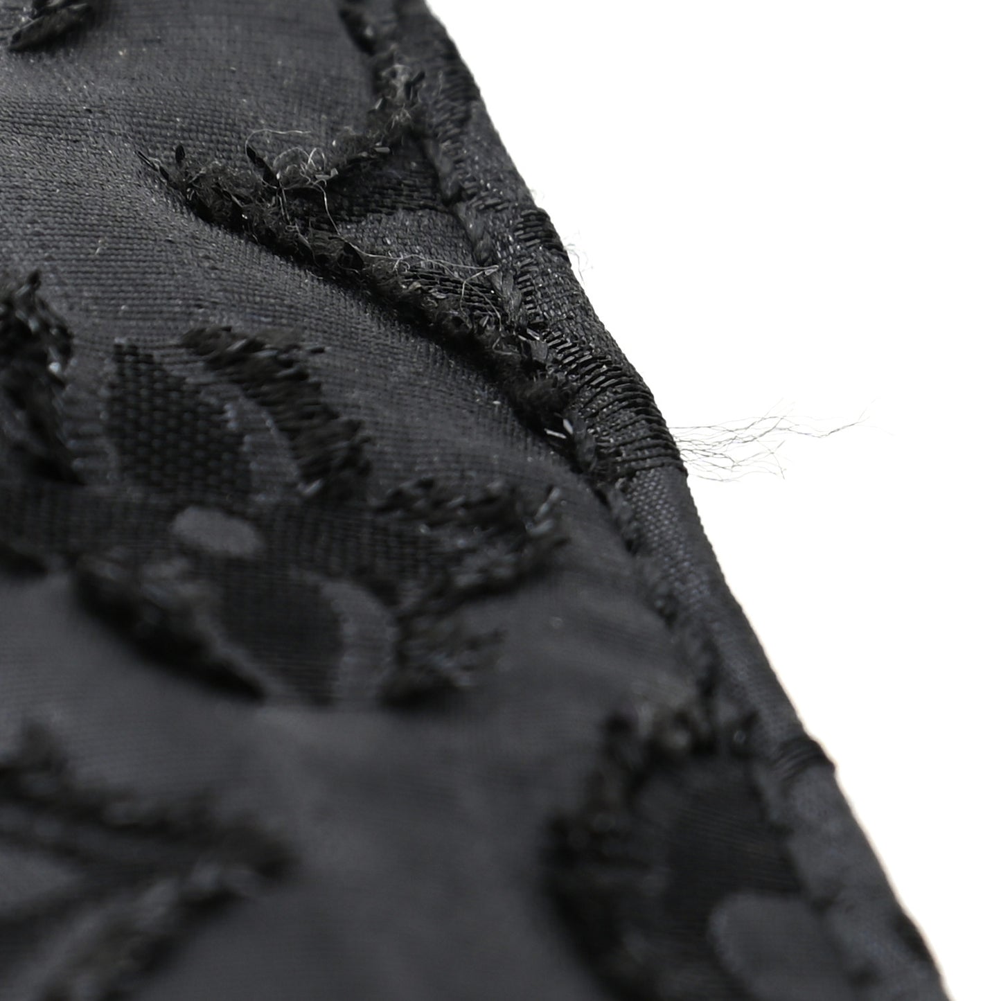Monogram Lurex Flat Zip Pochette Noir