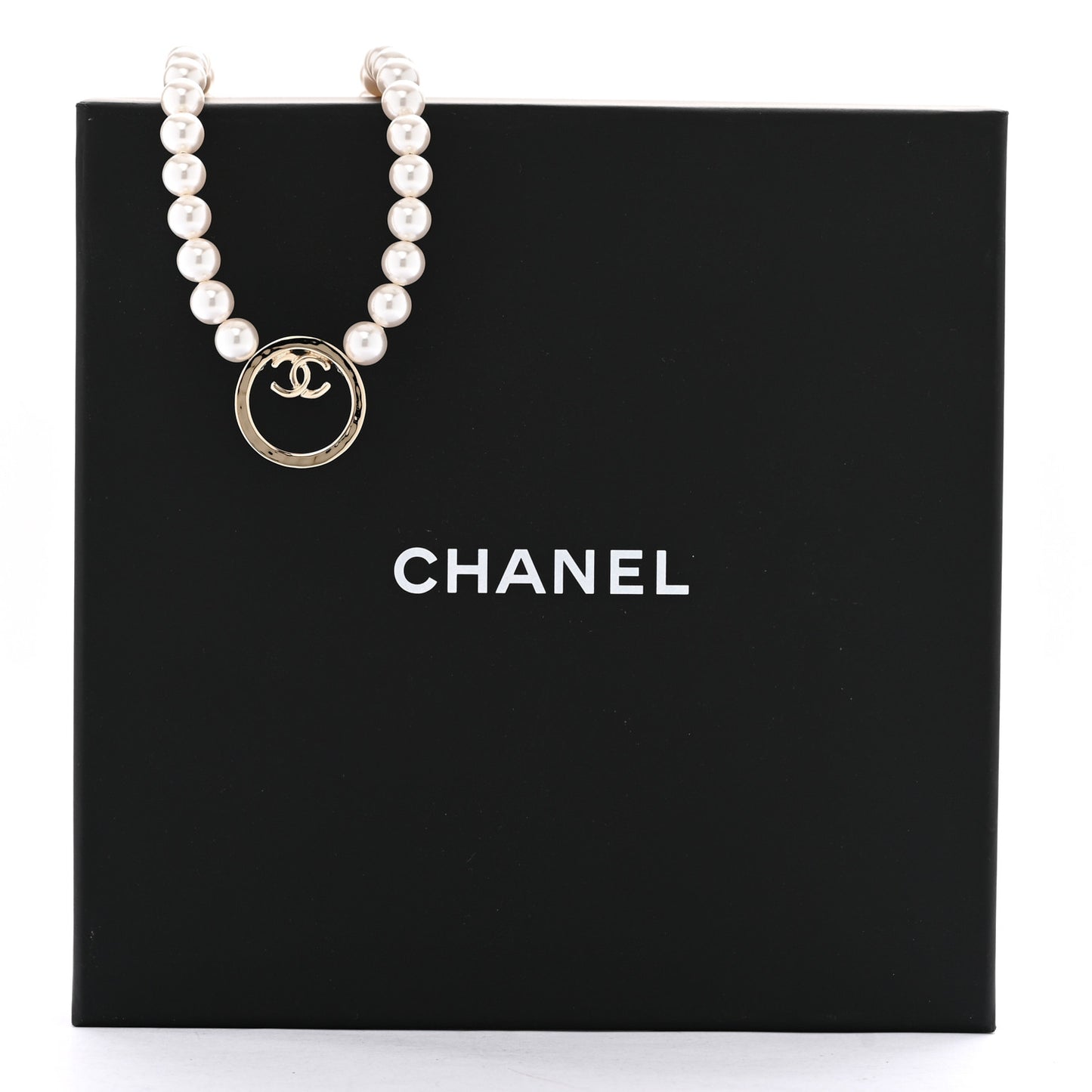 Pearl CC Round Long Necklace Gold White