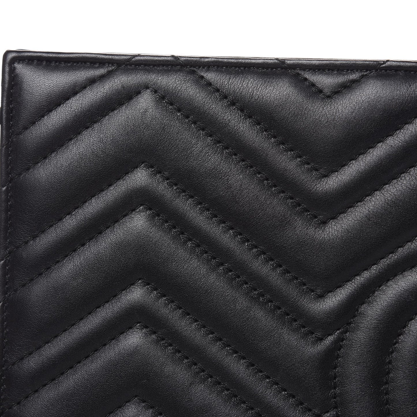 Calfskin Matelasse Chevron Heart GG Marmont Clutch Black