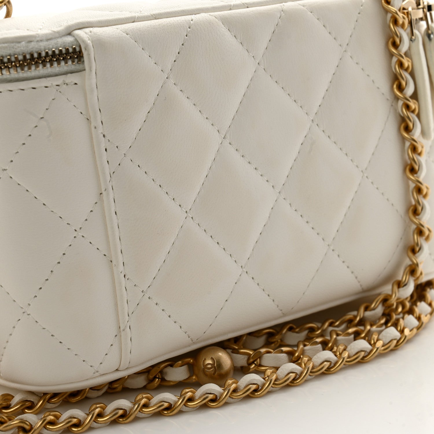 Chanel Lambskin Quilted Pearl Crush Small Vanity Case With Chain White 11 of 13