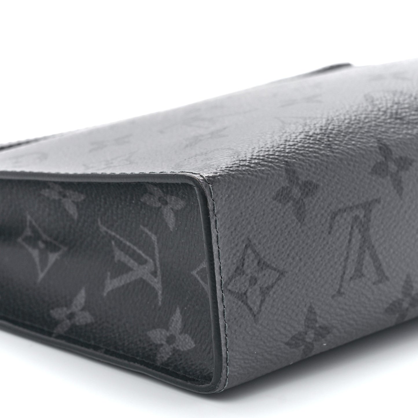Monogram Eclipse Reverse Pochette Voyage MM