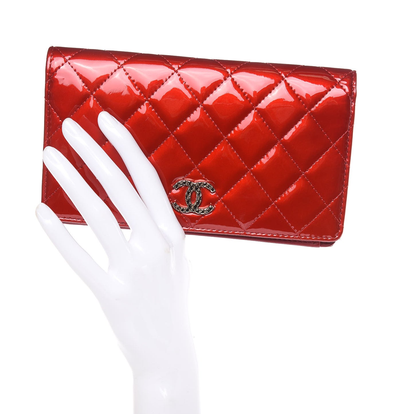 Patent Quilted Brilliant Yen Wallet Red