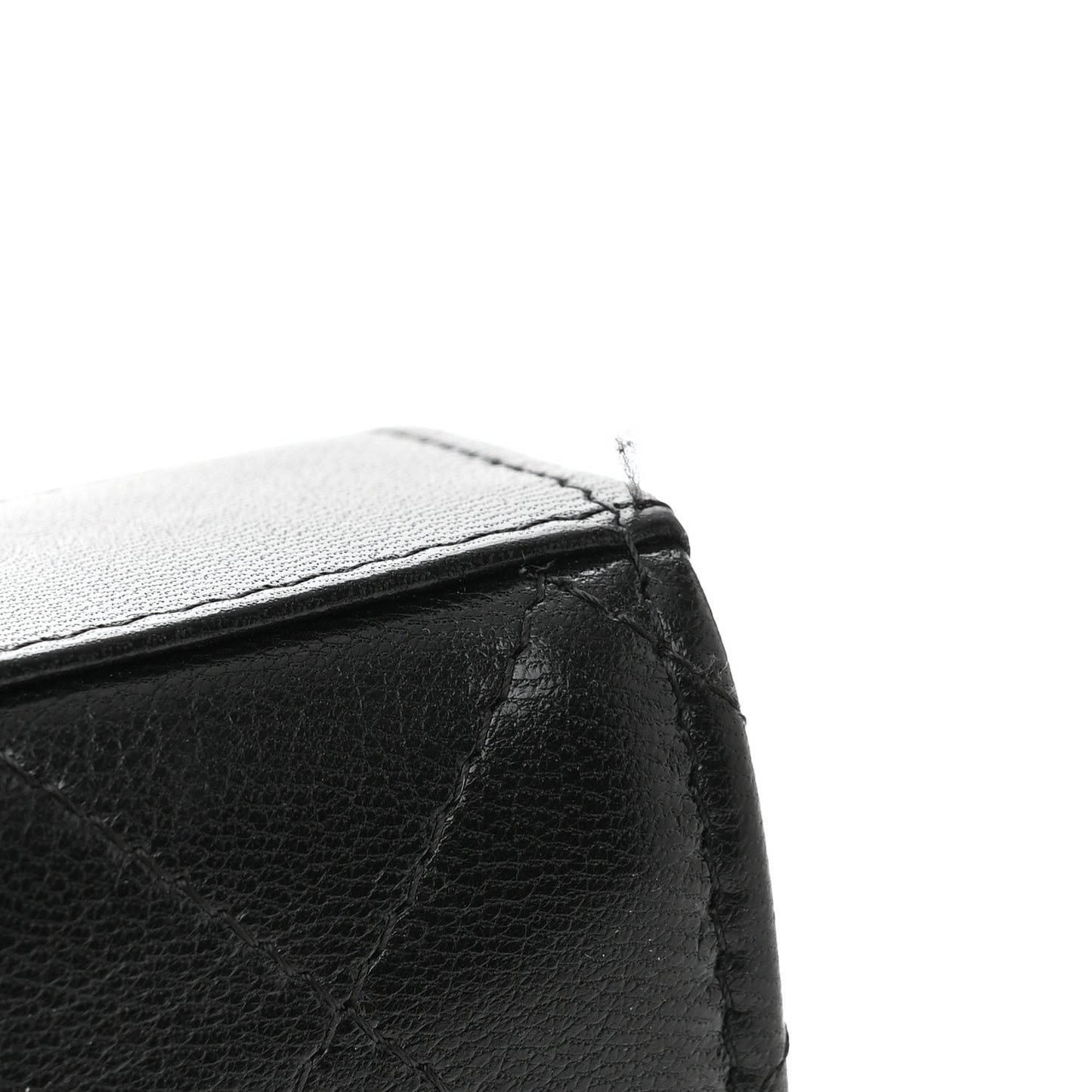 Goatskin Chic Pearls Clutch On Chain Black