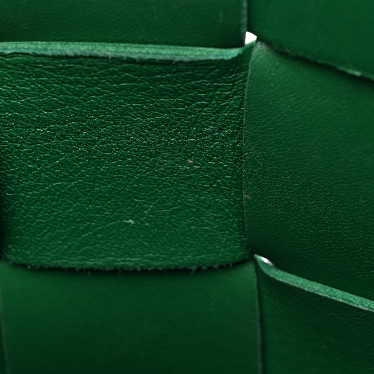 Bottega Veneta Lambskin Maxi Intrecciato Cassette Messenger Racing Green 11 of 28
