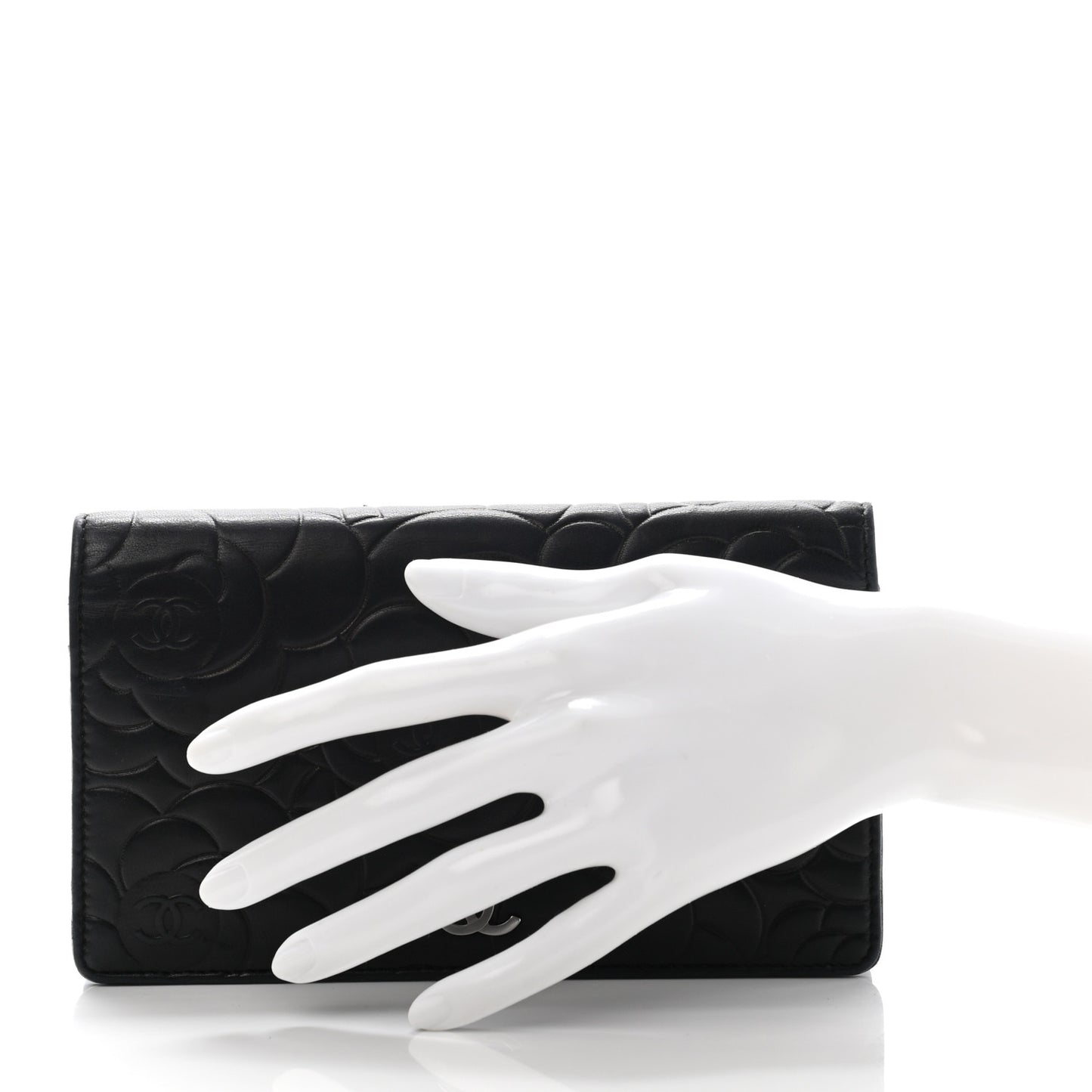 Lambskin Camellia Embossed Yen Wallet Black