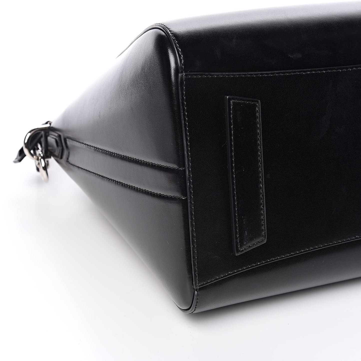 Shiny Lord Calfskin Medium Antigona Black