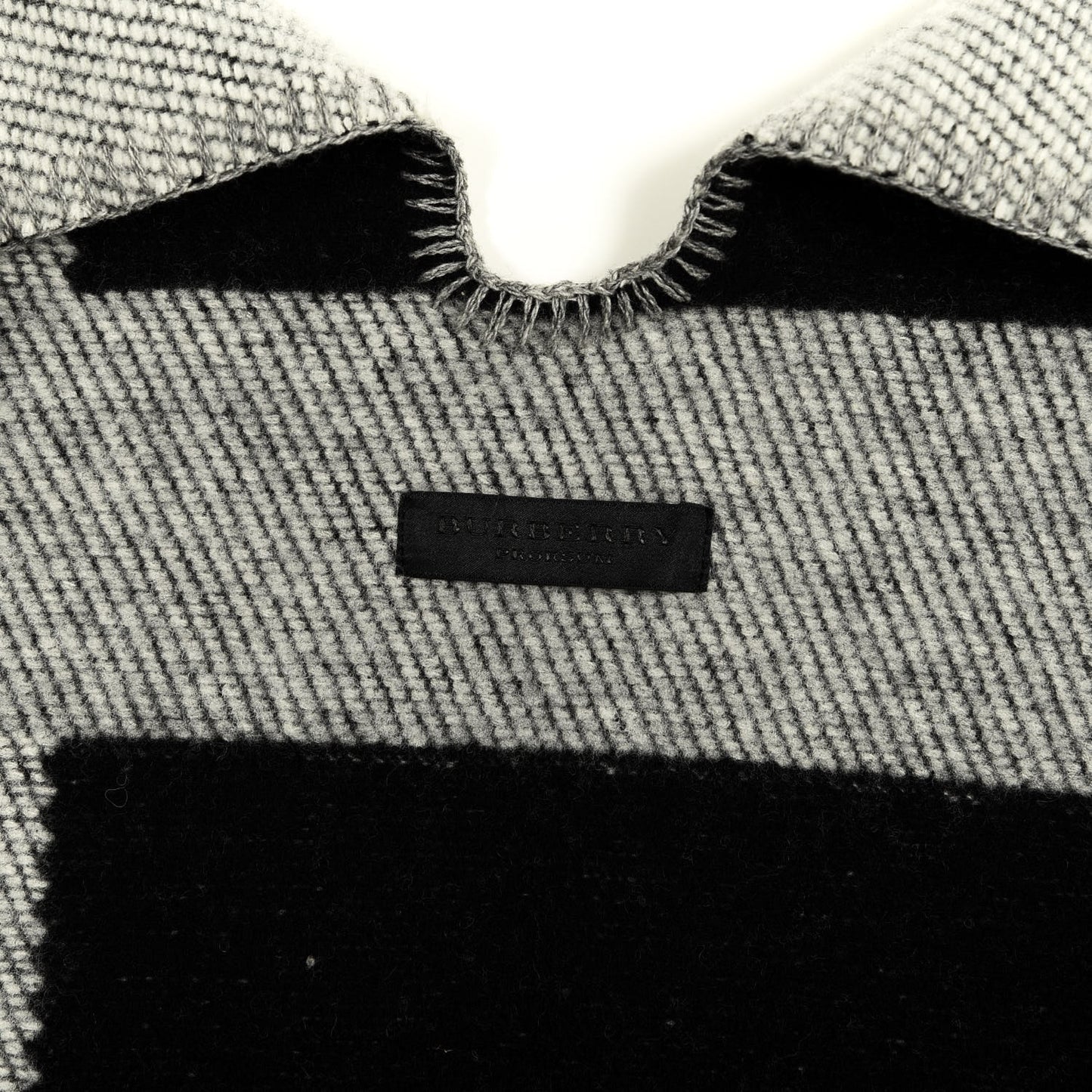 Cashmere Wool Mega Check Cape Scarf Scarf Grey